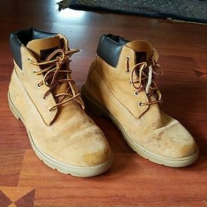 Ladies size 6 Timberland boots